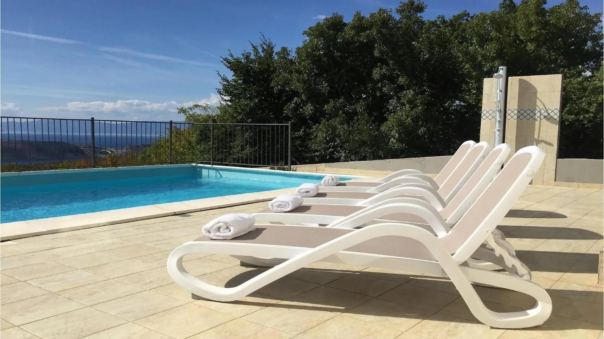 Holiday home Villa Aqua Smrika
